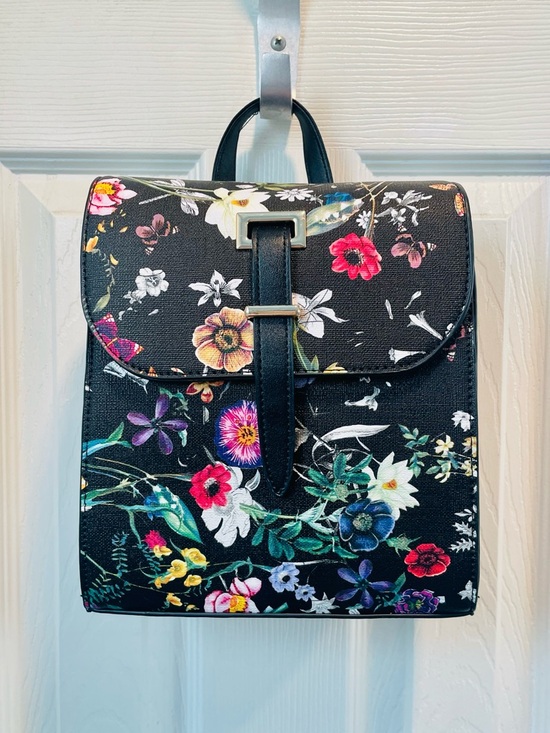 Handbags - NEW Floral Print Black Backpack Purse